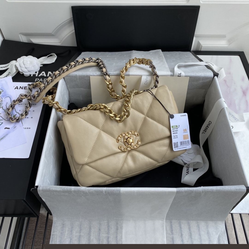 Ch*el 19 bags